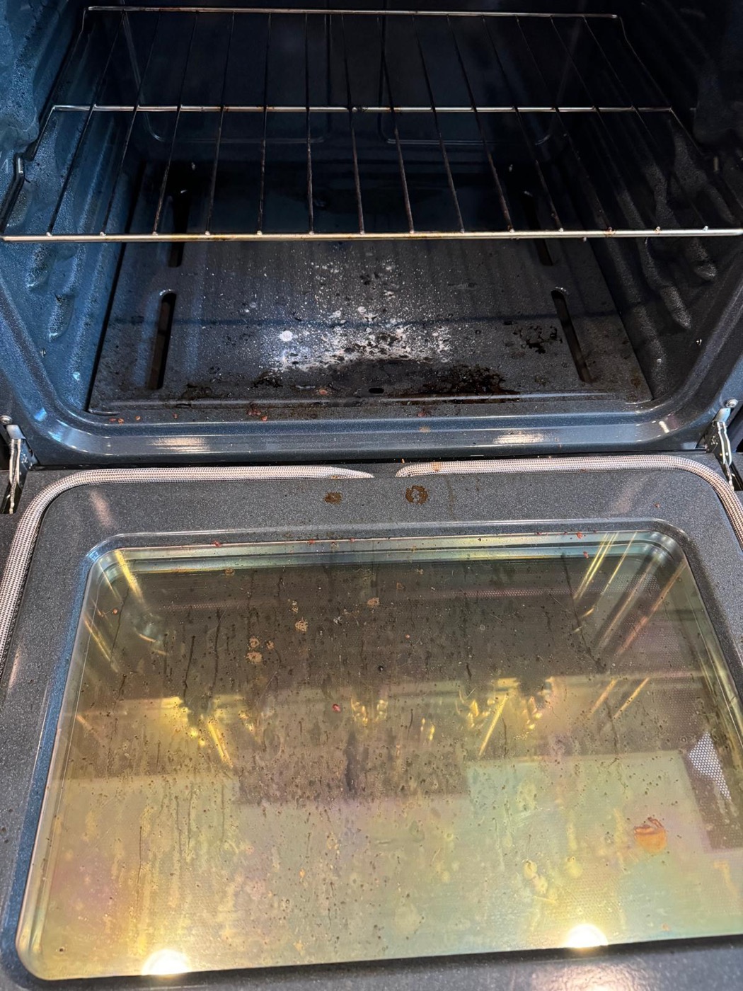Oven before cleaning